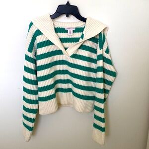 Green and white striped sweater M